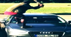 Wandal rozbija szyby