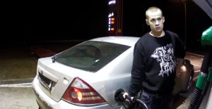 Kradzież paliwa na stacji kamera